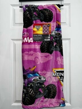 Monster Jam Plush Throw Blanket - Pink Sparkle Smash